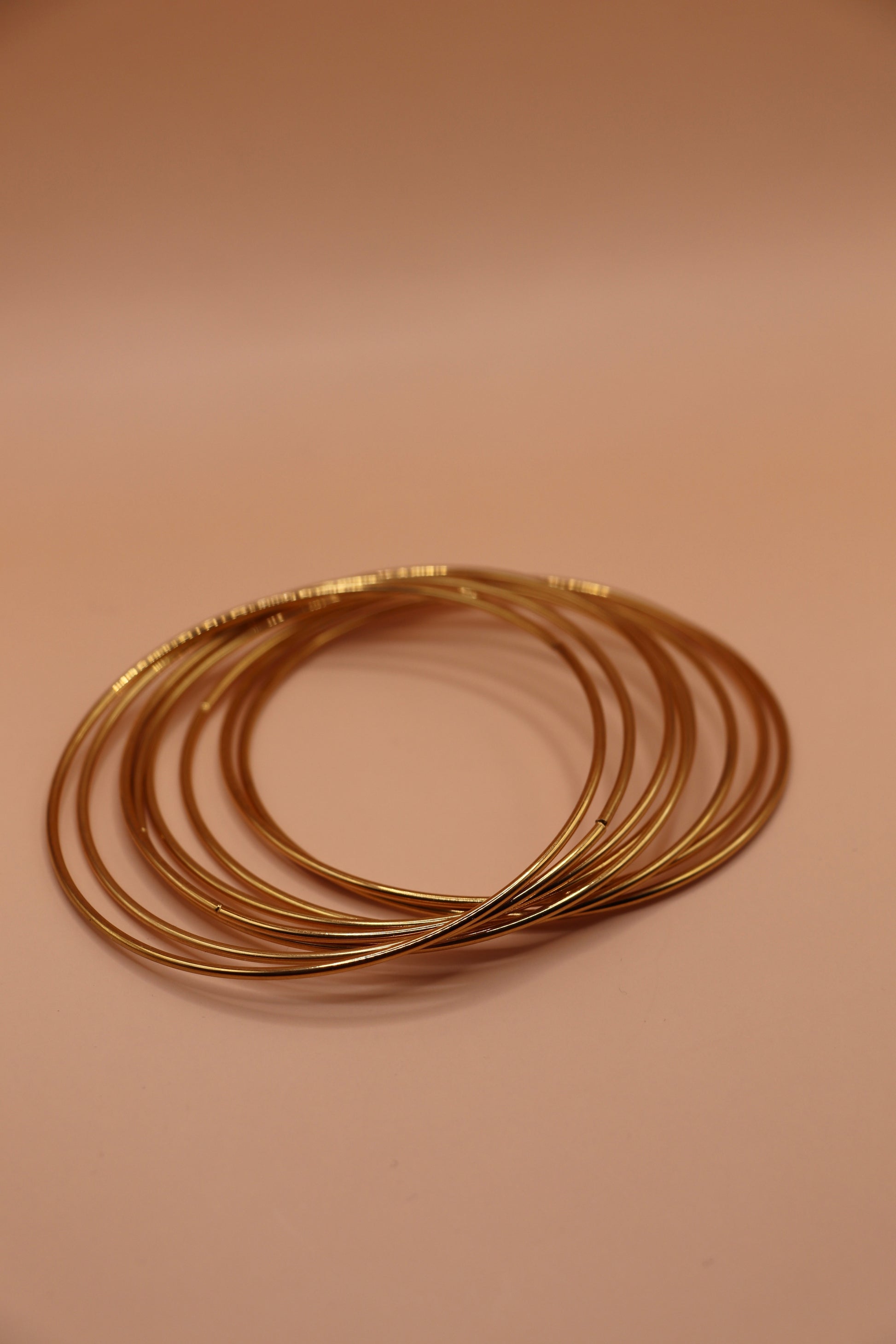 Bracelet fin en acier inoxydable doré, taille unique